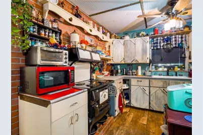 301 E Castlebriar Drive, Marble Falls, TX 78654 - Photo 23