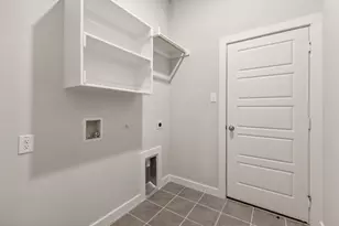 131 Tolo Dr, Elgin, TX 78621 - Photo 17