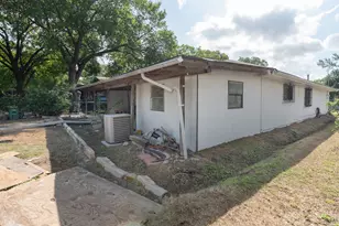 1106 Saucedo St, Austin, TX 78721 - Photo 31