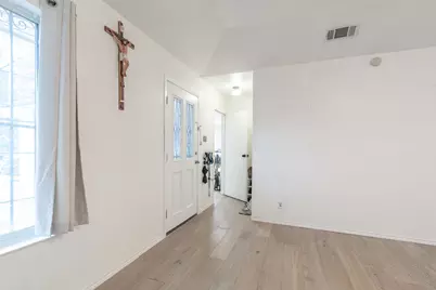 1106 Saucedo Street, Austin, TX 78721 - Photo 7