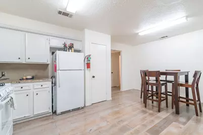 1106 Saucedo Street, Austin, TX 78721 - Photo 15