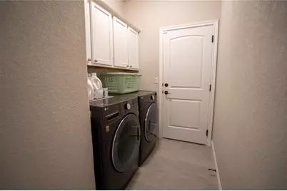 1215 Davis Street, Taylor, TX 76574 - Photo 21