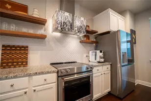 1215 Davis St, Taylor, TX 76574 - Photo 13