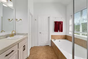 11201 W Cave Blvd, Dripping Springs, TX 78620 - Photo 19