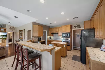 133 Sentry Point, Hutto, TX 78634 - Photo 11