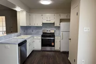 6910 S 1st St, Austin, TX 78745 - Photo 7