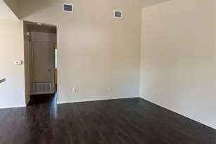 6910 S 1st St, Austin, TX 78745 - Photo 5