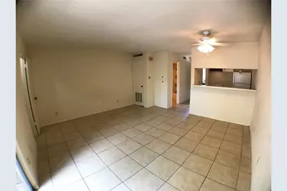 630 Maiden Lane Lane #E, Austin, TX 78705 - Photo 11