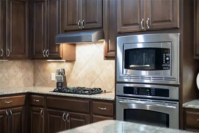7800 Southwest Parkway #412, Austin, TX 78735 - Photo 15