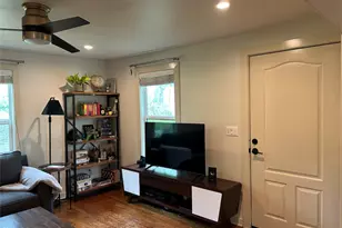 1137 Poquito St, Austin, TX 78702 - Photo 3