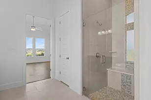 101 Uphill Dr, Liberty Hill, TX 78642 - Photo 23