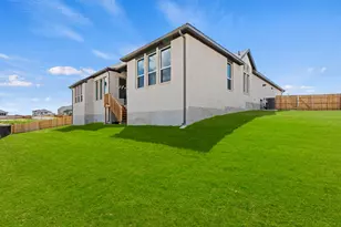 101 Uphill Dr, Liberty Hill, TX 78642 - Photo 33