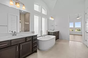 101 Uphill Dr, Liberty Hill, TX 78642 - Photo 25