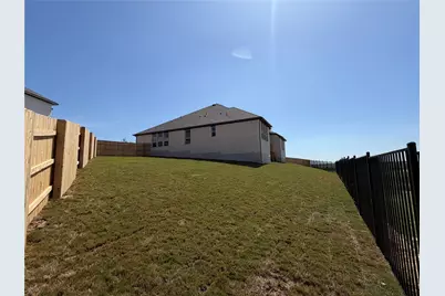 101 Uphill Drive, Liberty Hill, TX 78642 - Photo 27