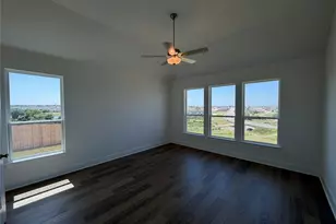 101 Uphill Dr, Liberty Hill, TX 78642 - Photo 11