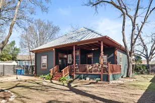 518 N Ave F, Elgin, TX 78621 - Photo 3