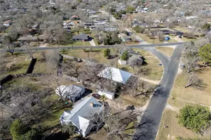 518 N Ave F, Elgin, TX 78621 - Photo 39