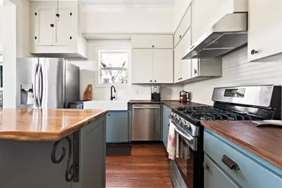 518 N Avenue F, Elgin, TX 78621 - Photo 13