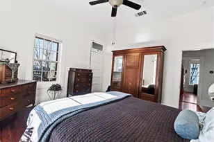 518 N Ave F, Elgin, TX 78621 - Photo 21