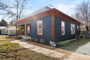 518 N Ave F, Elgin, TX 78621 - Photo 5