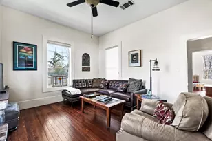 518 N Ave F, Elgin, TX 78621 - Photo 9