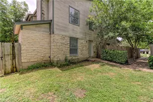 2211 Creekside Ln, Georgetown, TX 78626 - Photo 5