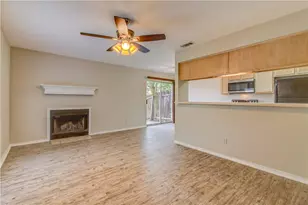 2211 Creekside Ln, Georgetown, TX 78626 - Photo 3