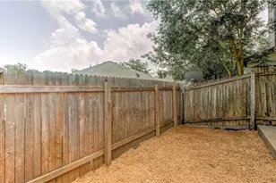 2211 Creekside Ln, Georgetown, TX 78626 - Photo 27