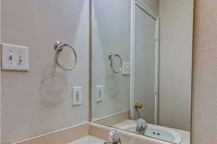 2211 Creekside Ln, Georgetown, TX 78626 - Photo 19