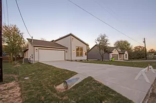346 Nene Ln, Bastrop, TX 78602 - Photo 3