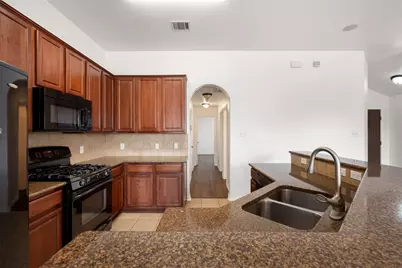 382 Bloomsbury Drive, Kyle, TX 78640 - Photo 13