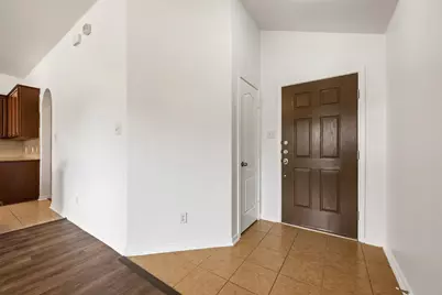 382 Bloomsbury Drive, Kyle, TX 78640 - Photo 5