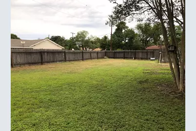 830 Ross Circle, Lockhart, TX 78644 - Photo 17