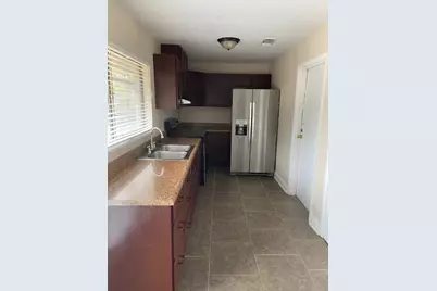 830 Ross Circle, Lockhart, TX 78644 - Photo 5