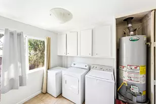 1909 Woodland Ave, Austin, TX 78741 - Photo 29