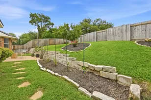 12909 Majestic Oaks Dr, Austin, TX 78732 - Photo 29