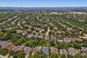 12909 Majestic Oaks Dr, Austin, TX 78732 - Photo 33