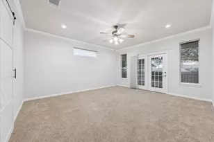 300 Brazos Dr, Georgetown, TX 78628 - Photo 17