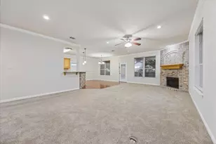 300 Brazos Dr, Georgetown, TX 78628 - Photo 11