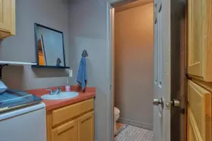 1265 E Independence St, Giddings, TX 78942 - Photo 13