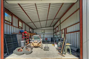 1265 E Independence St, Giddings, TX 78942 - Photo 35