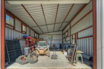 1265 E Independence Street, Giddings, TX 78942 - Photo 35