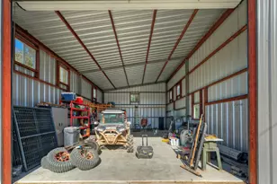 1265 E Independence St, Giddings, TX 78942 - Photo 35