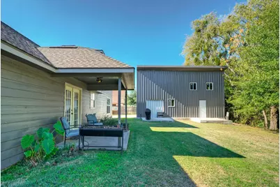 1265 E Independence Street, Giddings, TX 78942 - Photo 29