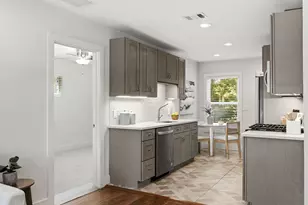 2702 Crest Ave, Austin, TX 78702 - Photo 15