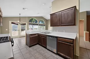 16803 Dorman Dr, Round Rock, TX 78681 - Photo 5