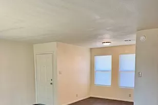 5308-B Atascosa Dr, Austin, TX 78744 - Photo 5