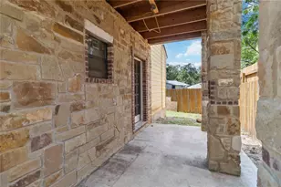 1002 Walter St, Austin, TX 78702 - Photo 29