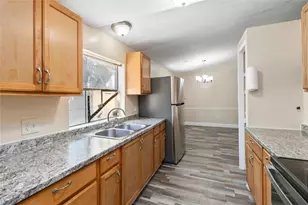 1002 Walter St, Austin, TX 78702 - Photo 13