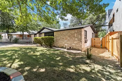 1002 Walter Street, Austin, TX 78702 - Photo 7